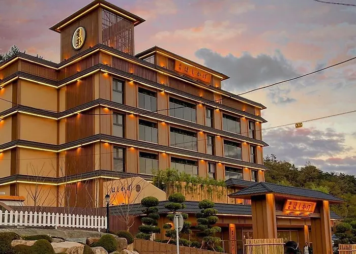 Hoshikage Hotel *