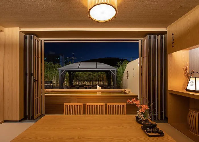 Hoshikage Hotel *